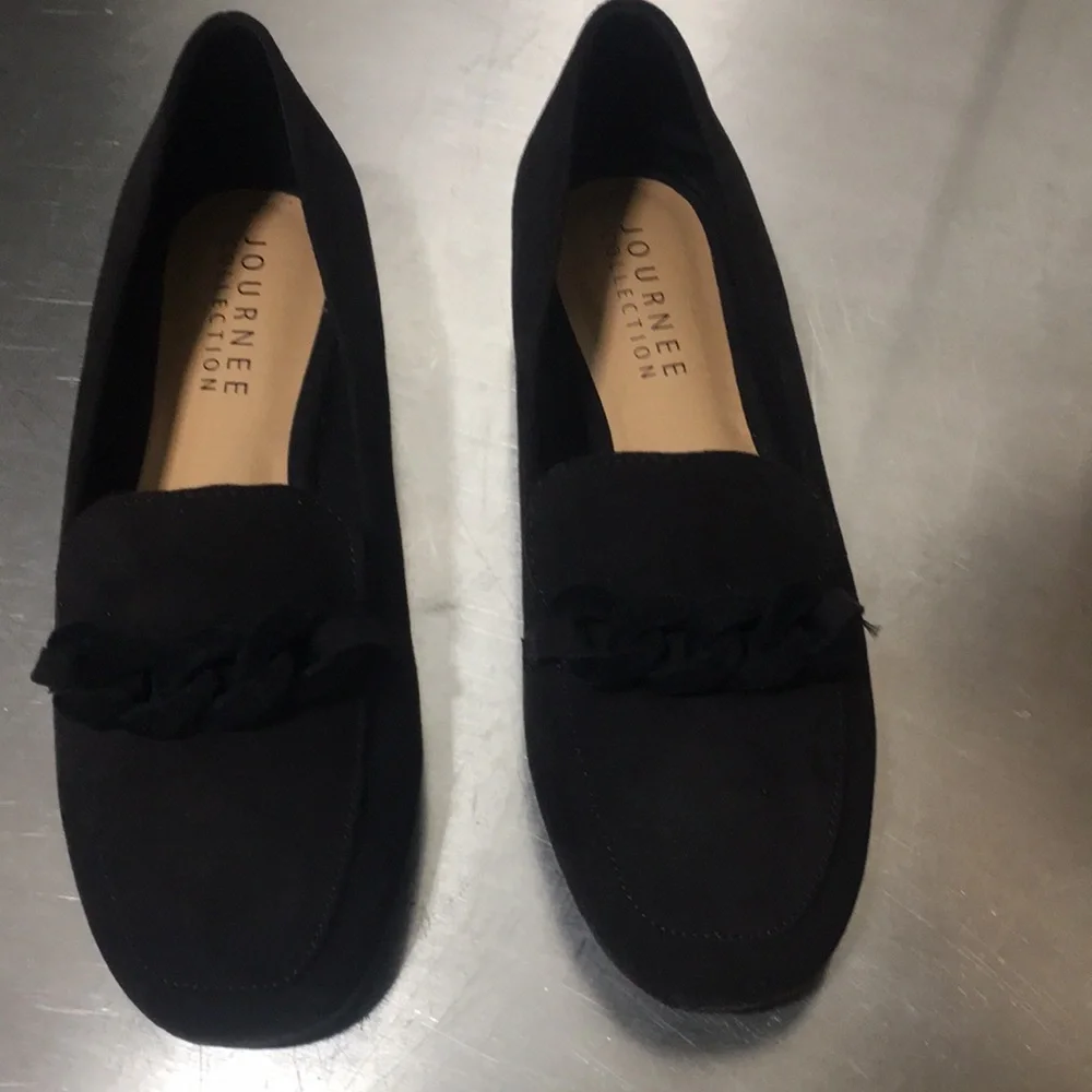 New WB Woman’s Journee Collection Elegant Black Loafers for Women - Picture 5 of 6